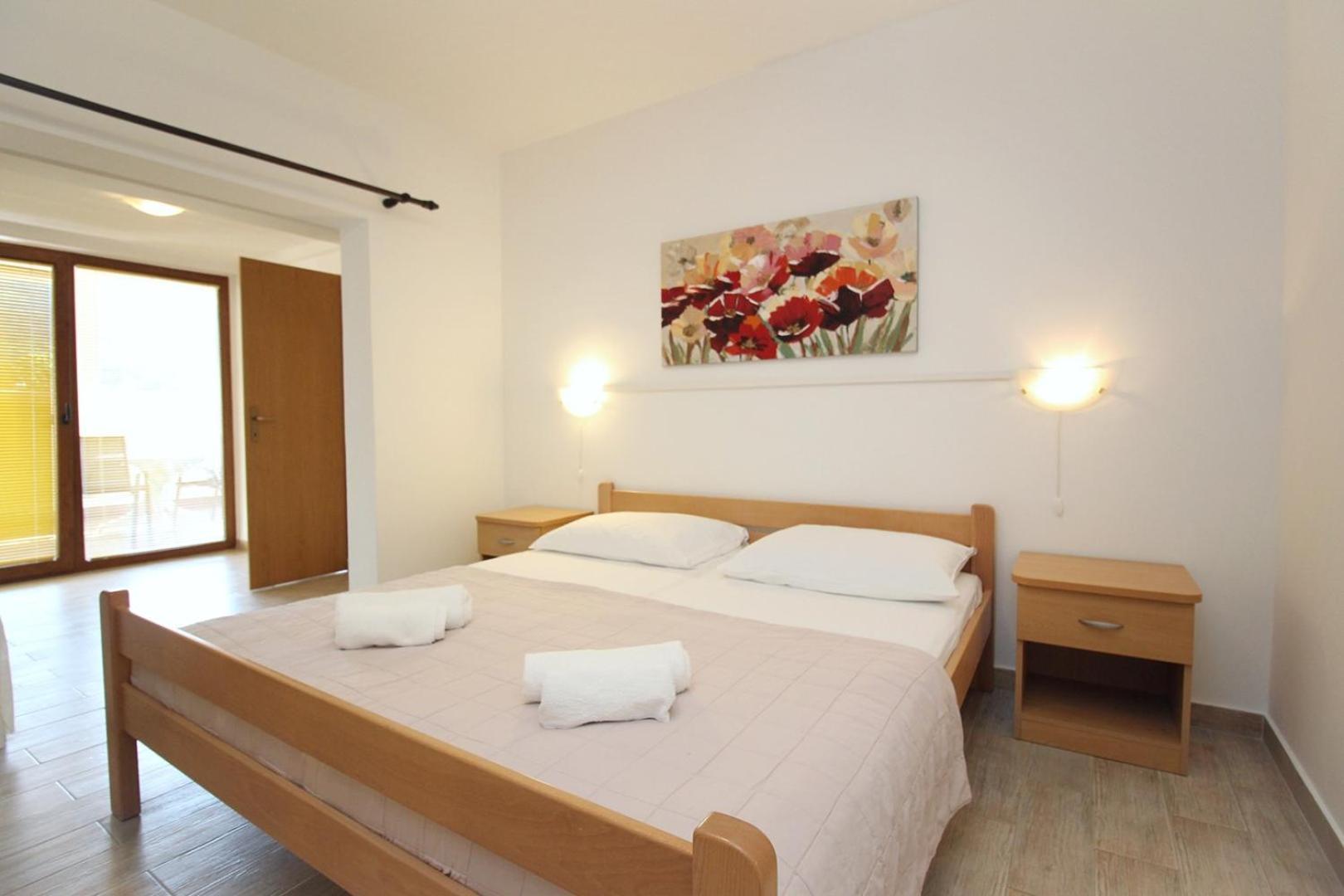 Apartments Petrica Baska  Exterior photo